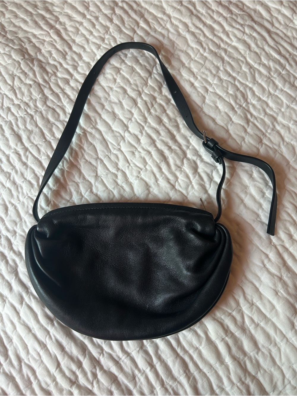 COS Black Leather Mini Shoulder Bag - Sleek Minimal Design - Picture 6 of 8
